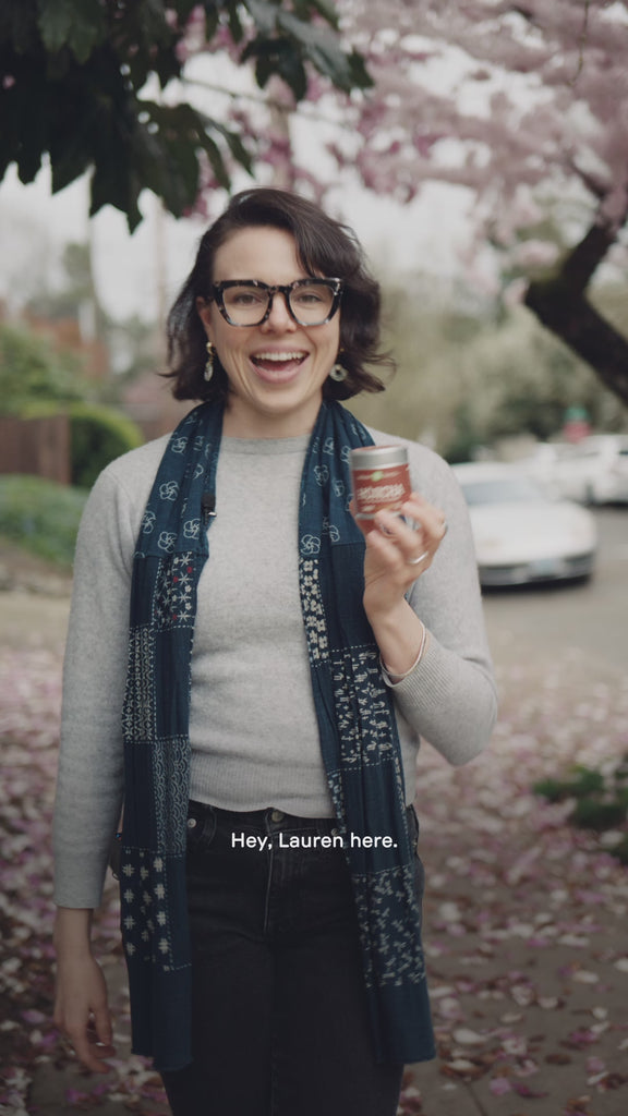Movie featuring a woman talking about Mizuba Tea Co's new Daily Hojicha Powder. She talks about three different coffee shops in Portland, Oregon that serve Mizuba Hojicha Lattes. 